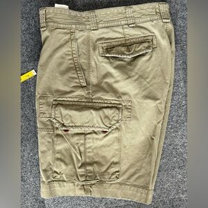 Ralph Lauren Olive Green Cargo Pants with Utility Design, 36" Waist